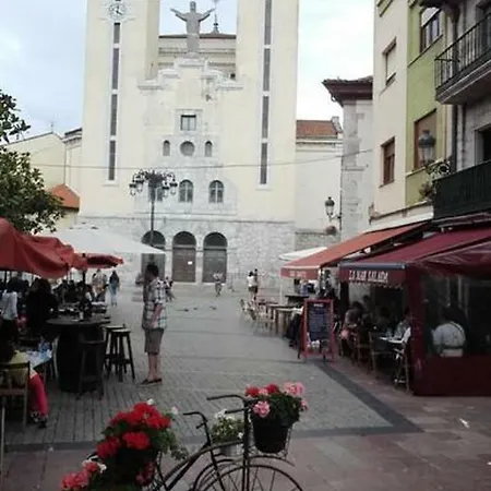 Plaza Reina Maria Cristina Apartment Ribadesella