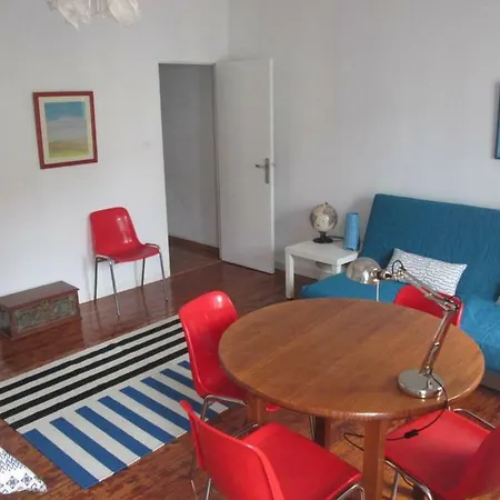 Plaza Reina Maria Cristina Apartment *