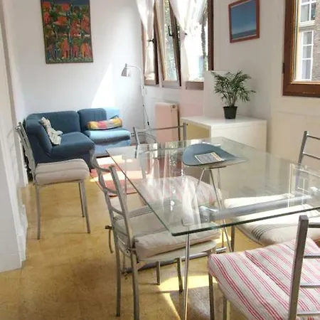 Apartment Plaza Reina Maria Cristina